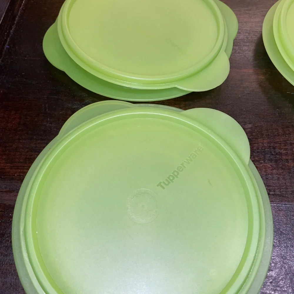 Set of 4 Green‎ Tupperware Flatout Expandable Bowls with Lids